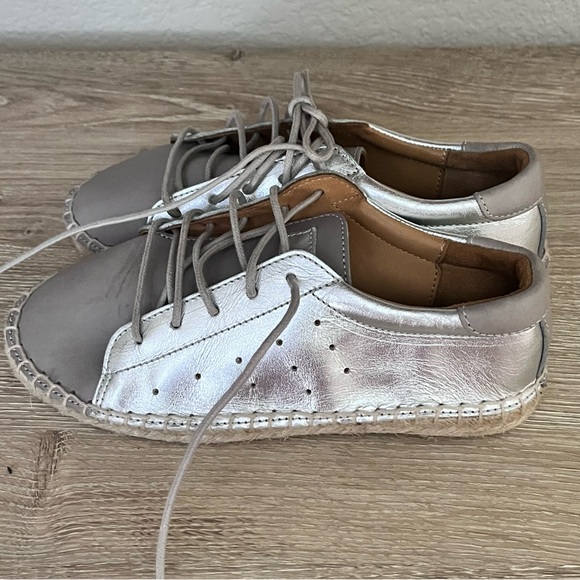 Manuela De Juan Girls European 33 Silver Metallic Lace Up Espadrille’s - Picture 2 of 10